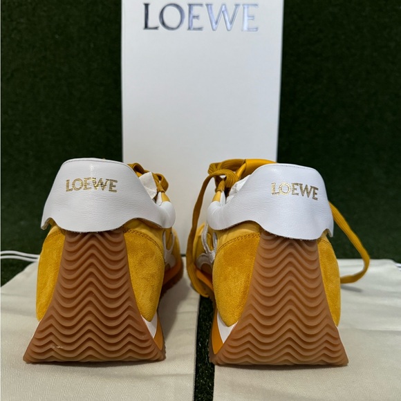 Loewe flow runners size 9 US - Picture 4 of 7